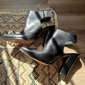 Pour La Victoire Zuri Booties